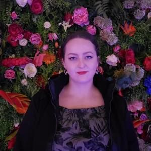 Meet your Posher, Lydia